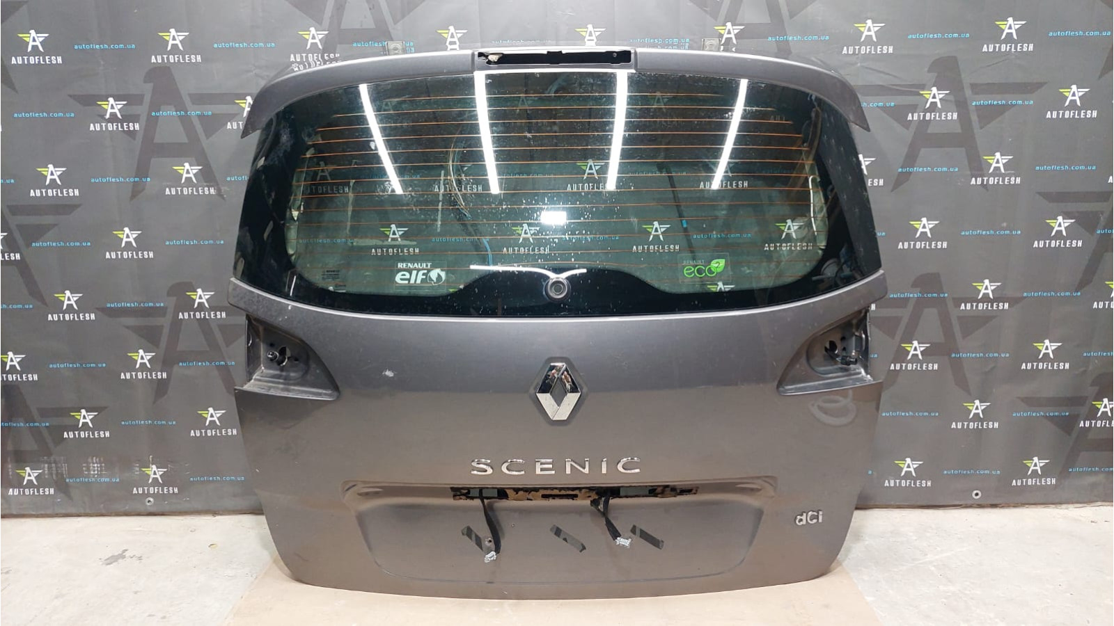 Крышка багажника 901001385R, 903005262R Renault Scenic 3 сценик бу